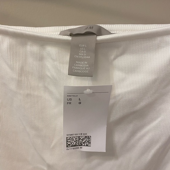 Brand new hm top - Picture 3 of 3